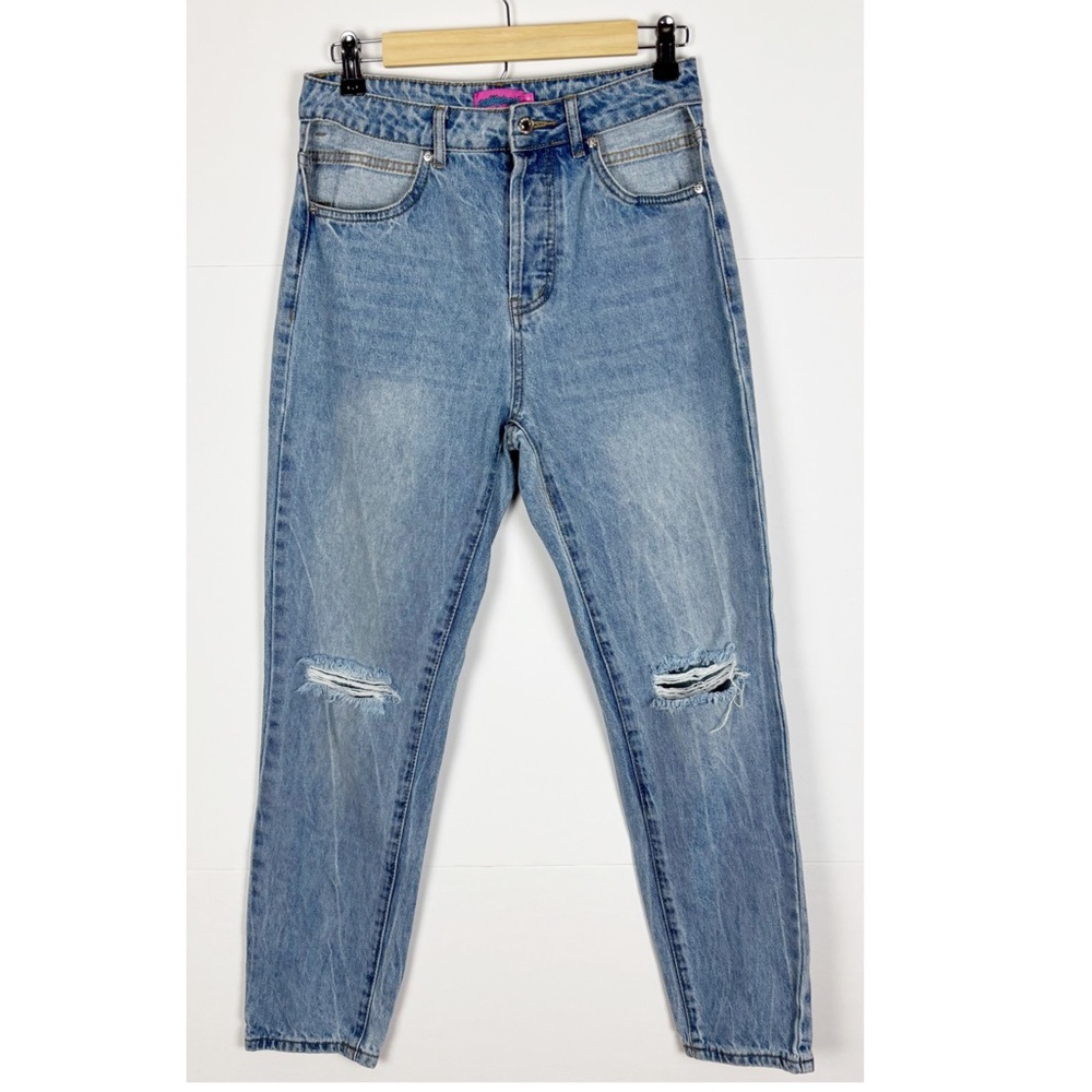 edikted pocketless mom jeans Distressed Button Fly Size Medium